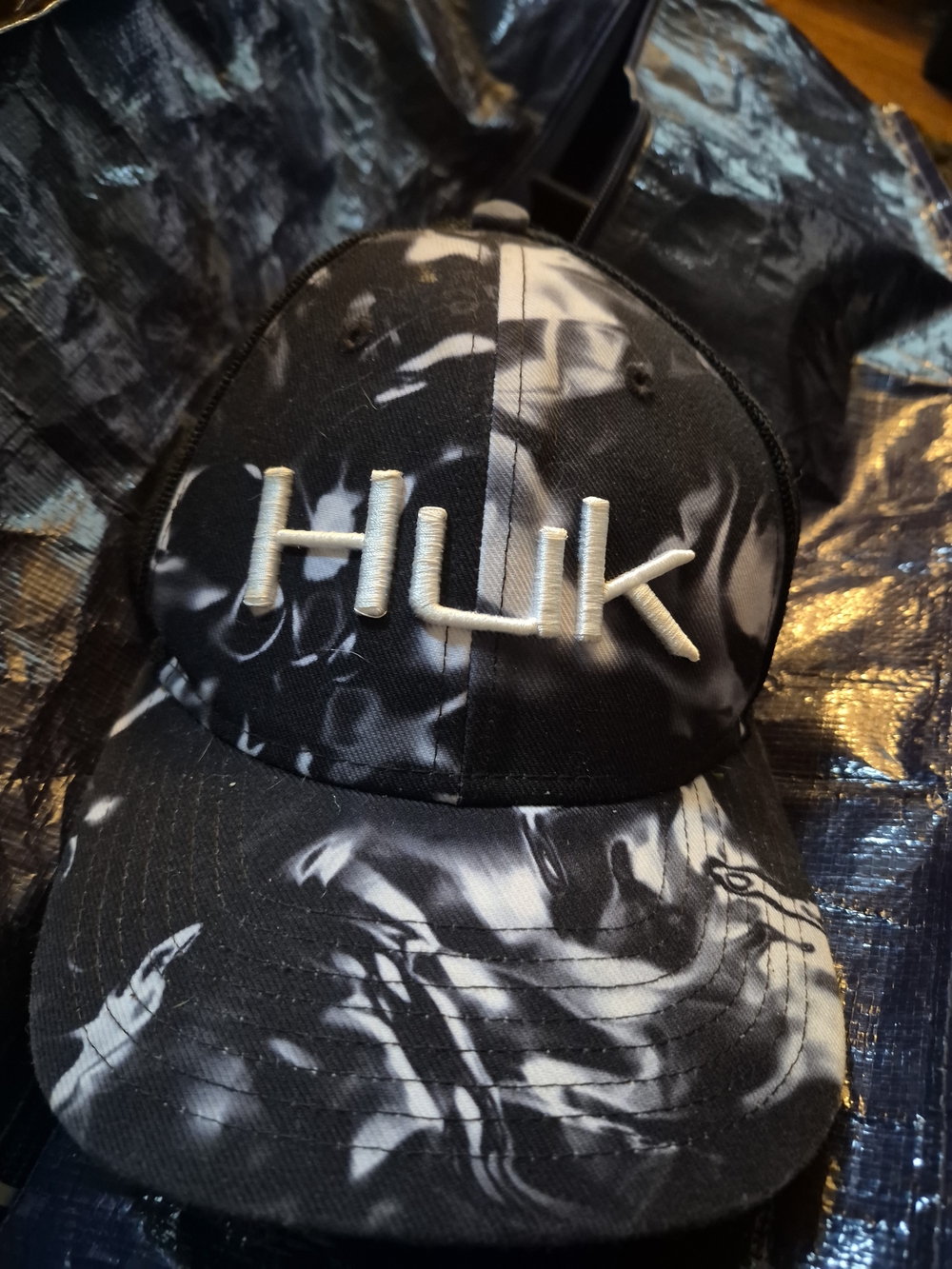Huk Black & White Marble Logo Cap - Men's Hat